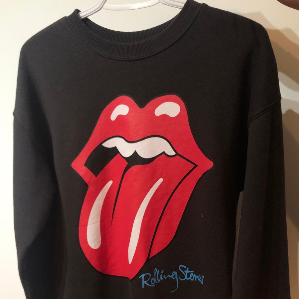 Rolling Stones crew neck. Size small.